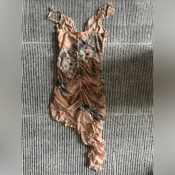 Dress - Picture 5 of 5